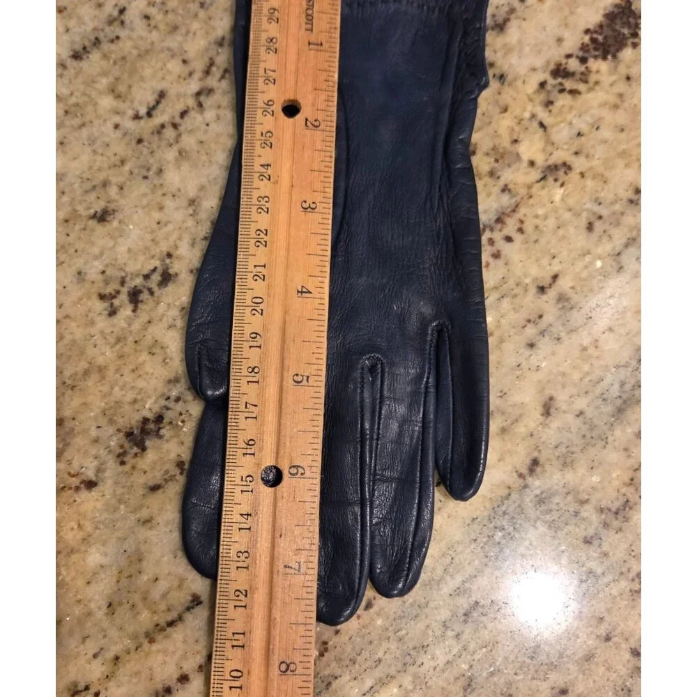 Vintage Womens Size S 6.5 Blue Leather Lined Gloves Saks 5th Ave